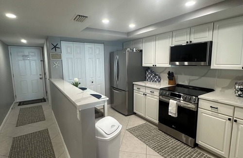 Indian Harbour Beach Copropriété | Nouvellement rénové ..... CONDO OCEANFRONT 4ème étage avec de belles vues
