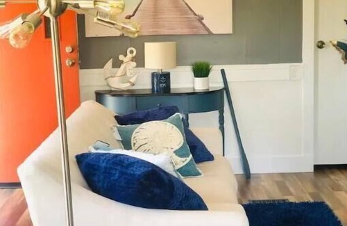 Port Hadlock Maison | Beautiful Oceanview Retreat 2 Bedroom Home