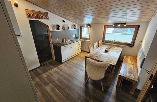 Bad Konig Appartement | Beautiful vacation apartment on the edge of the forest with three bedrooms.