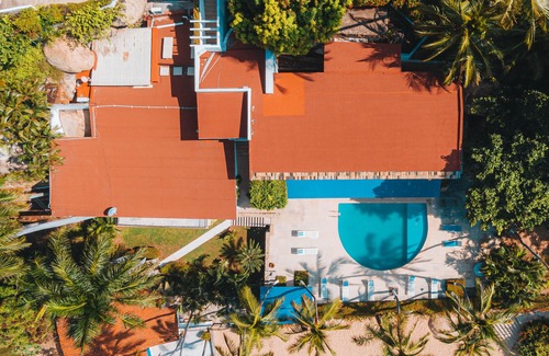Pichilingue Maison | Beautiful Villa Aldila with Direct Beach Access in Acapulco