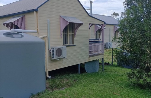 Moorang Cottage | Beautiful views in a country farm setting