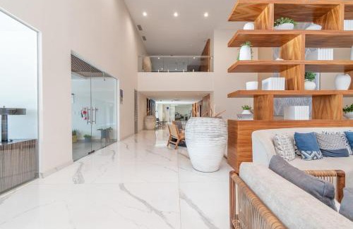 Zona Dorada Appartement | Beautiful views on the 10th floor in Camino al Mar