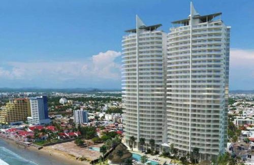 Zona Dorada Appartement | Beautiful views on the 10th floor in Camino al Mar