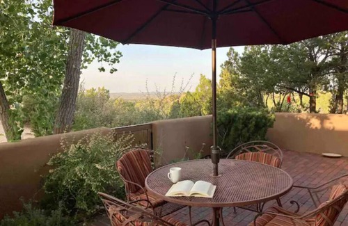 Nambe Pueblo Copropriété | Beautiful Views, Privacy, next to Four Seasons, 10 min to Plaza, nice decor