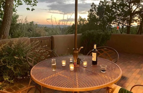 Nambe Pueblo Copropriété | Beautiful Views, Privacy, next to Four Seasons, 10 min to Plaza, nice decor