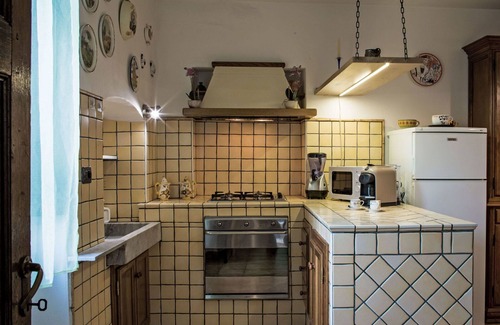 Stazzema Maison | Merveilleuse maison de vacances pour 4 personnes avec WIFI, TV et terrasse