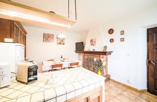 Stazzema Maison | Merveilleuse maison de vacances pour 4 personnes avec WIFI, TV et terrasse