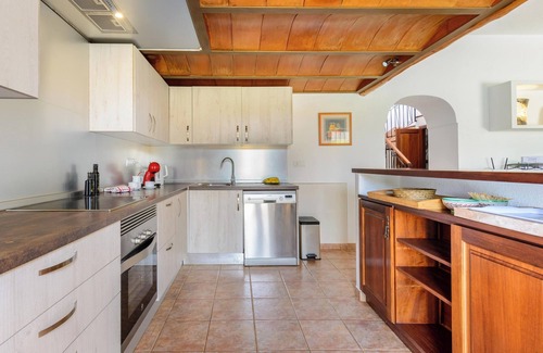 Es Canar Villa | Belle villa "Can Cosmi" avec Wi-Fi, piscine, terrasses, jardin et balcon