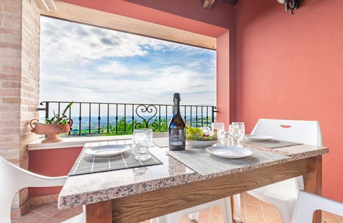 Mombaroccio Maison | Beautiful villa for 5 people with WIFI, TV, terrace, panoramic view and parking