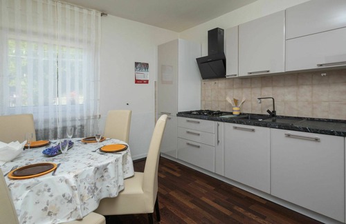 Marceljani Maison | Merveilleuse maison de vacances avec piscine privée, climatisation, WIFI, TV et terrasse