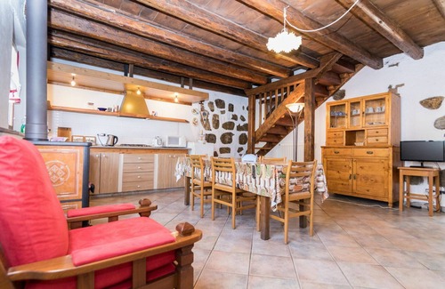 San Giovanni al Natisone Maison | Belle maison de vacances pour 4 personnes avec climatisation, WIFI, TV et patio
