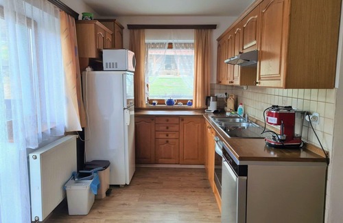 Nebahovy Maison | Merveilleuse maison de vacances avec bain à remous, WIFI, TV, terrasse et vue panoramique