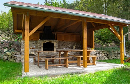 Nebahovy Maison | Merveilleuse maison de vacances avec bain à remous, WIFI, TV, terrasse et vue panoramique
