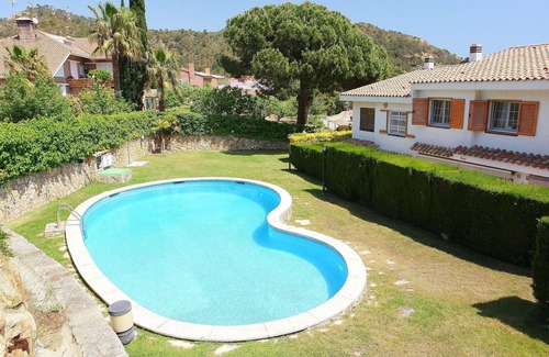 Tossa de Mar Maison | Beautiful villa for 7 people with pool, WIFI, TV, balcony and parking
