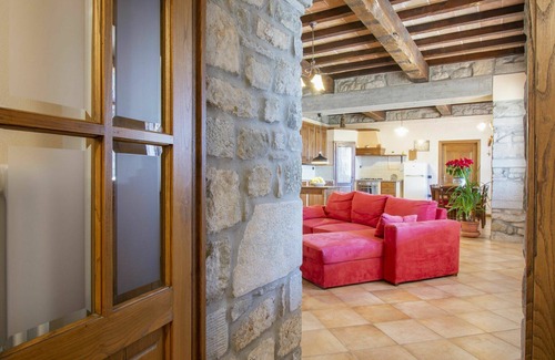 Caprignana Villa | Merveilleuse maison de vacances pour 8 personnes avec piscine privée, WIFI, TV, patio et parking