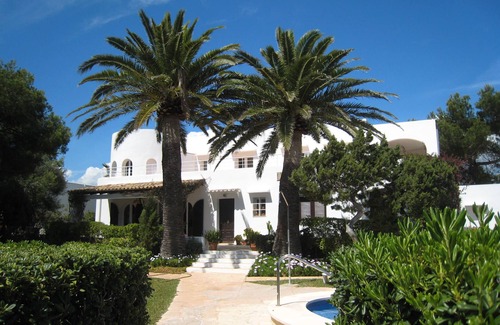 Cala Serena Villa | Villa récemment rénovée dans secteur calme avec piscine, jardin près de la plage