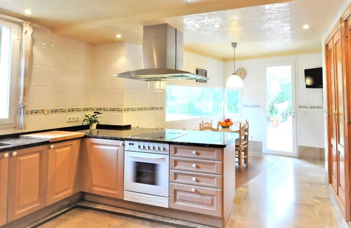 Bunyola Villa | Belle villa "Sa Rota" avec Wi-Fi, jardin, terrasse, piscine et court de tennis