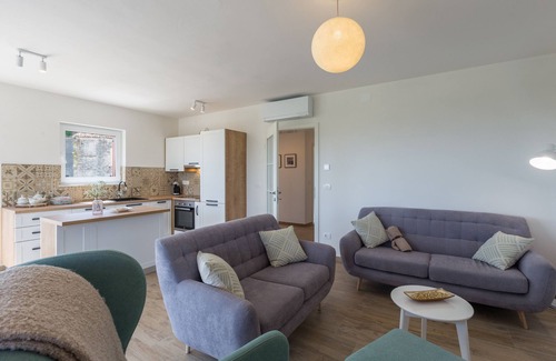 Baredine Villa | Villa Skarline by Villas Guide