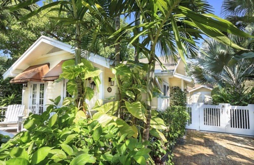 Flamingo Parks Villa | Beautiful Villa with Lagoon Style Pool in West Palm Beach , West Palm Beach Villa 1183
