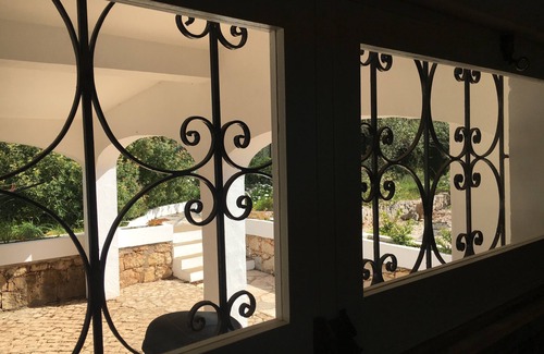Monte Raposo Villa | A 15 mn de la mer, villa tout confort avec piscine, à la campagne au calme