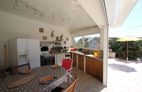 La Farlede Villa | Belle villa avec jardin, piscine et jacuzzi proche de toutes commodités