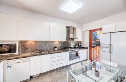 Santa Ponsa Villa | Belle villa avec piscine, Wi-Fi et terrasse ; emplacement idéal ; parking disponible.
