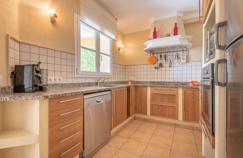 Llucmajor Villa | Belle villa avec piscine, Wi-Fi, terrasse et balcon; Parking disponible