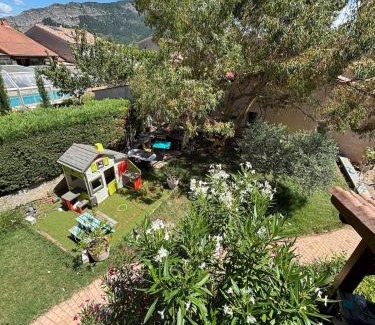 Sisteron Villa | Beautiful villa with pool in Provence
