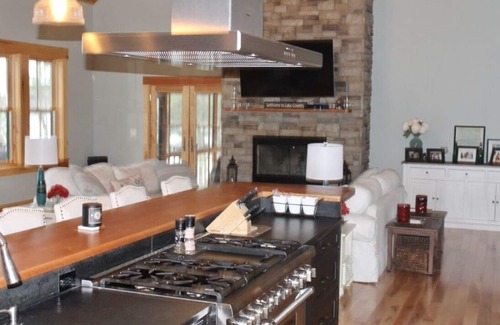 Meredith Maison | Beautiful Winnipesaukee Home