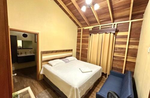 Santa Ana Appartement | Beautiful Wooden Cabin W AC