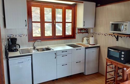 Las Arenas Maison | Belle maison en bois sur une finca calme entourée de palmiers