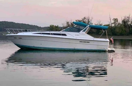 Catskill Location De Bateaux | Beautiful Yacht on Catskill Creek