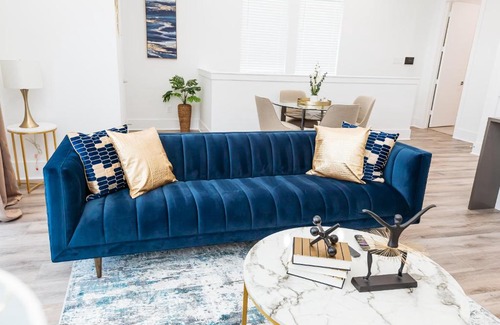 OST - South Union Maison | Beautifully Decorated, Modern Downtown Houston Home