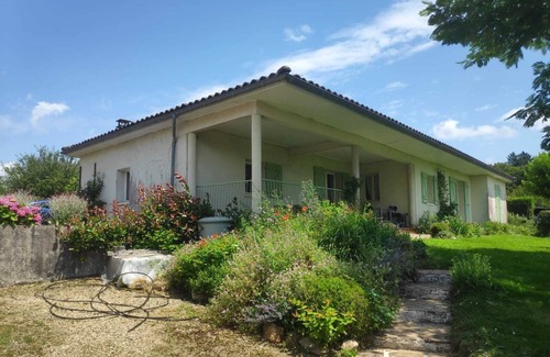 Jumilhac-le-Grand Maison | Beautifully light and spacious 4 bedroomed villa with inground pool