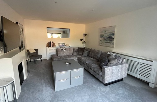 Enstone Maison | Beautifully presented holiday cottage in the Cotswolds - The Old Garage