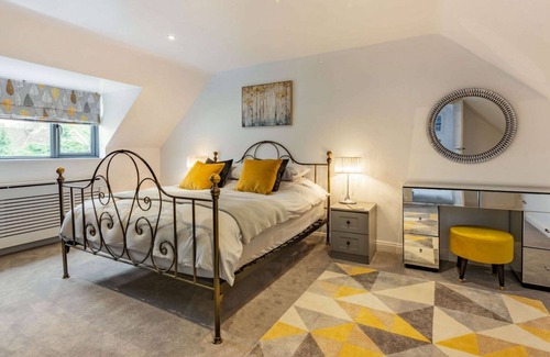 Enstone Maison | Beautifully presented holiday cottage in the Cotswolds - The Old Garage