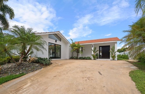 Sabanera Dorado Maison | Beautifully remodeled and spacious home available for rent