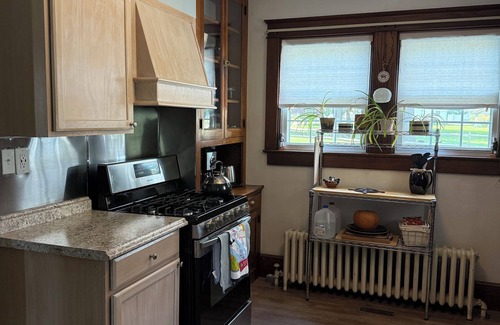 Havre De Grace Maison | Beautifully renovated home, steps from the Havre de Grace Lighthouse