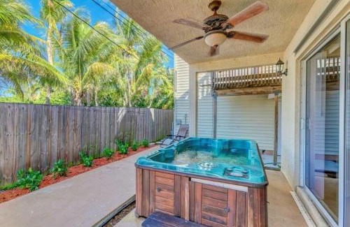 Southside Maison | Beautifully Renovated 5 Bedroom with Guest House home