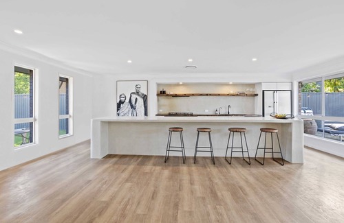 Burleigh Waters Appartement | Beautifully renovated four-bedroom, two-bathroom home in Burleigh Heads!