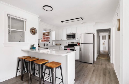 Hanahan Maison | Beautifully renovated 3-bedroom house near Charleston, Park Circle and beaches