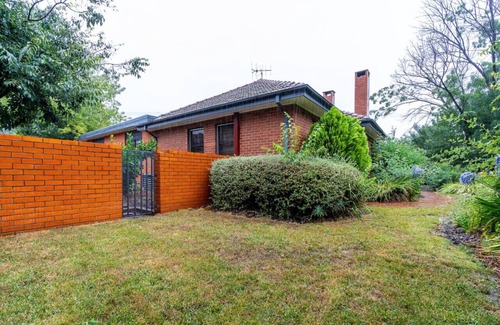 Ainslie Maison | Beautifully renovated Inner North residence