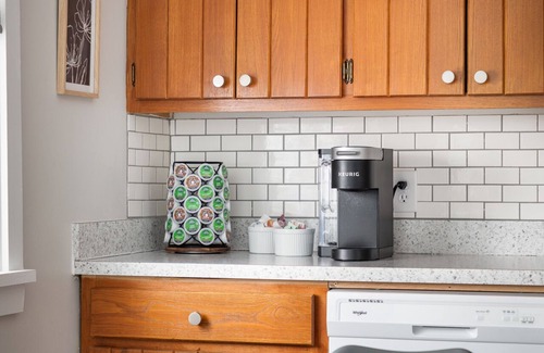 Frankfort Maison | Beautifully Renovated 2 bedroom, 1 bath charmer
