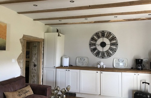 Pageas Maison | Ferme magnifiquement restaurée avec superbe piscine et Hot Tub. Une grande salle de jeux