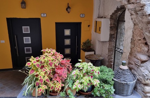 Dolcedo Appartement | Beautifully restored romantic apartment in the centre of historic Dolcedo