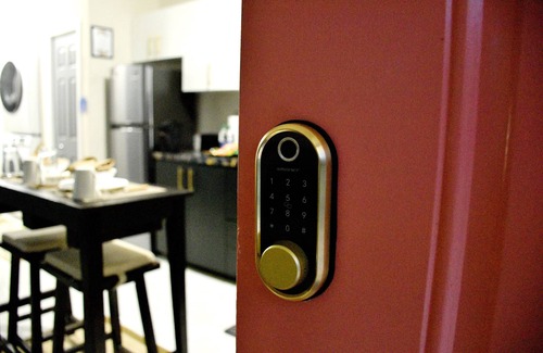 Nassau Appartement | Beautifully Spacious 1BDR/ FREE PARKING