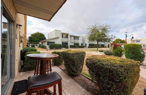 Fashion Square Appartement | Great 1BR Modern Condo across from FSQ Mall!