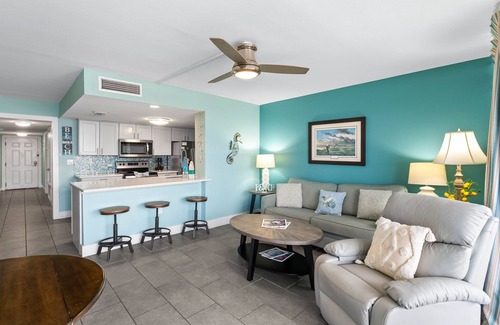 Rockport Copropriété | Beauty Blues Laguna Reef 310 | Waterfront Condo w/ Pool, Pier & Stunning Views