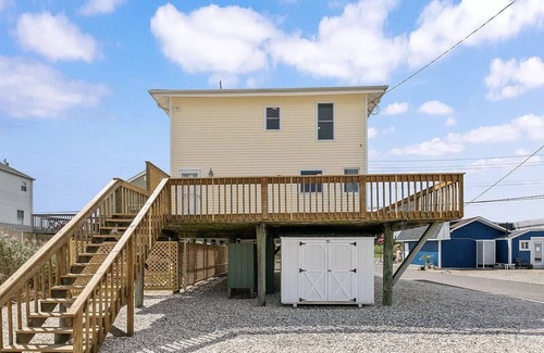 Manahawkin Maison | BEAUTY BY THE BAY. Perfect for a family to get away and enjoy LBI.