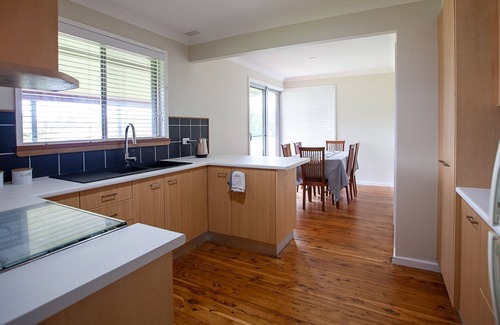 Wallaga Lake Maison | Beauty Point Retreat - 100 O'Connell's Point Road,